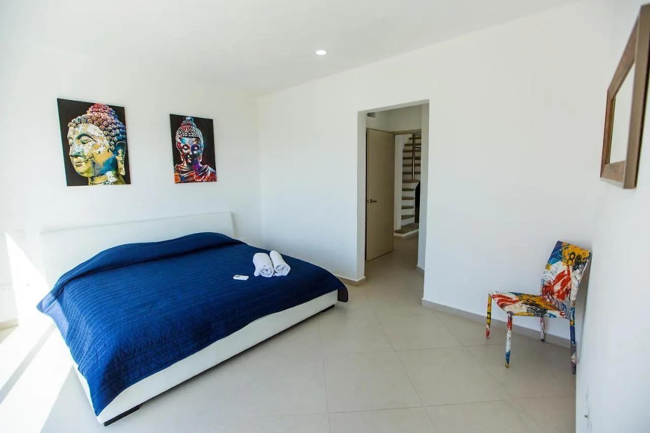 Best Penthouses & Apartments In Pdc! 2 & 1 Bedroom Units Close To The 5Th Av Playa del Carmen